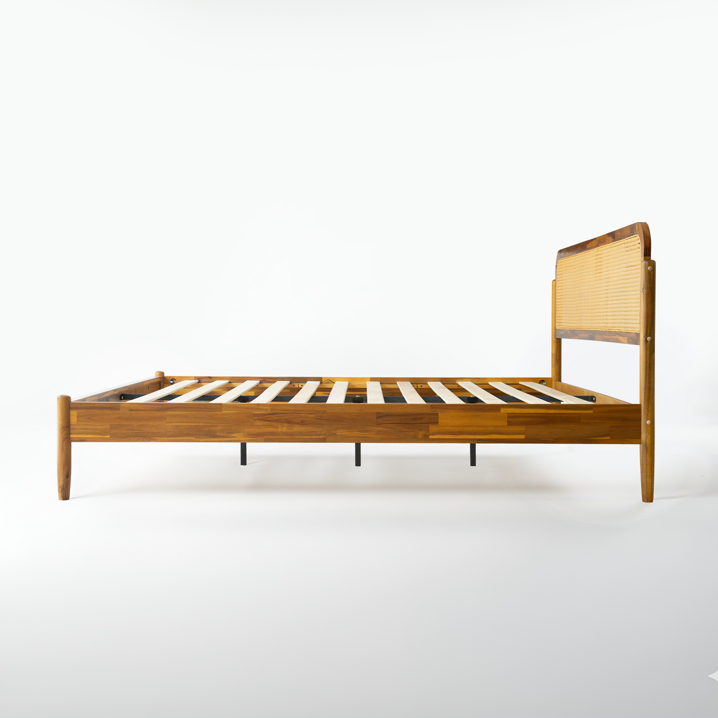 Jamision Bed - Honey